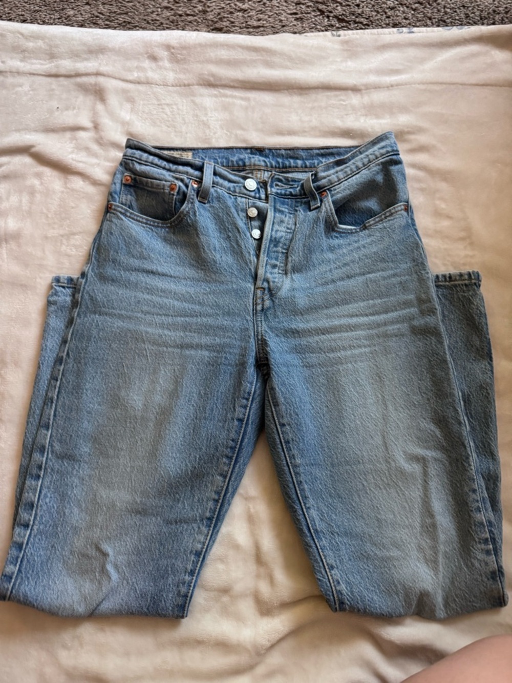 Size 28 Levi’s Classic Light Blue Straight-Leg Women's Jeans with Button Fly